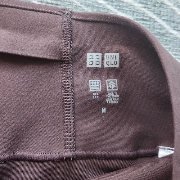 Uniqlo Airism Soft Biker Shorts - Picture 4 of 5